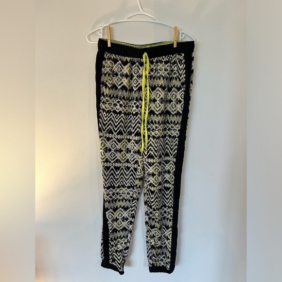 Vera Wang Pants​ - Picture 1 of 5
